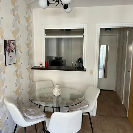 Charmant Studio Lumineux Et Fonctionnel